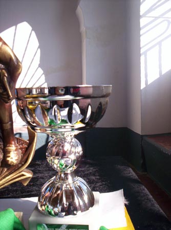 2-trofeos10-1